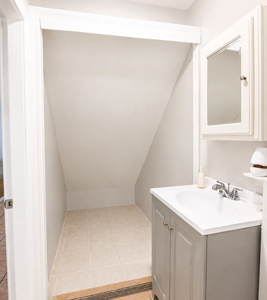 3 bed, $3,000 — Photo 4