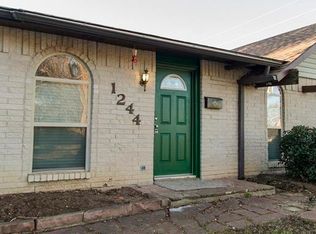1244 Elmwood Dr, Lewisville, TX 75067
