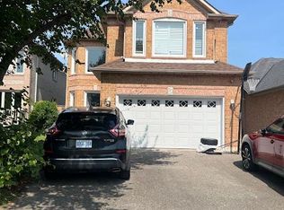35 Springview Dr, Brampton, ON L6X 4M3