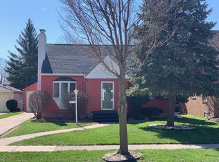 2711 Lincoln Rd, Kenosha, WI 53143