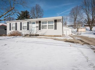 1003 Bel Air Dr NW, North Canton, OH 44720