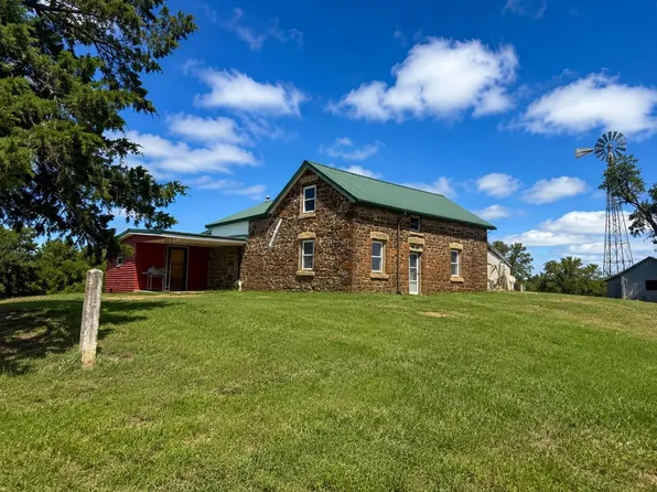 2978 E Deer Dr, Beverly, KS 67423