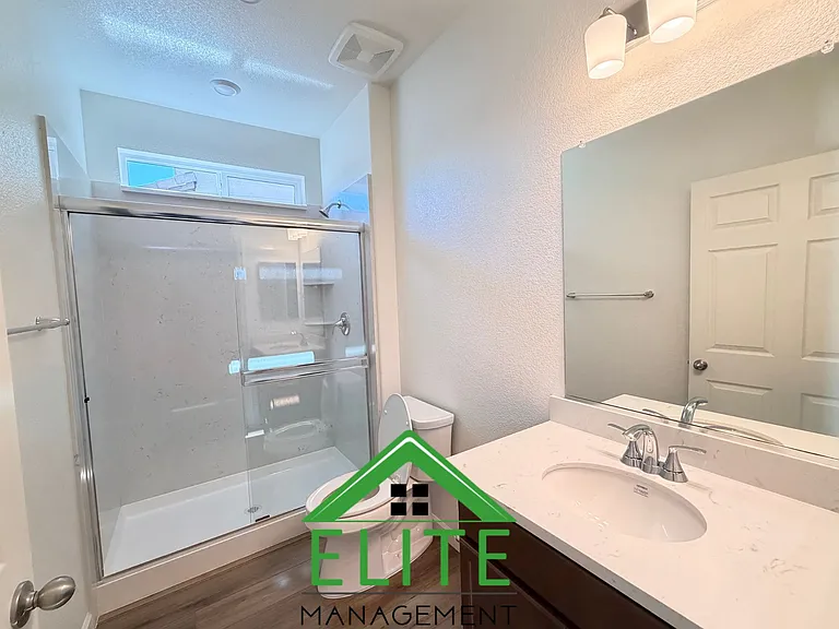 3568 Misty Lake Dr — Photo 17