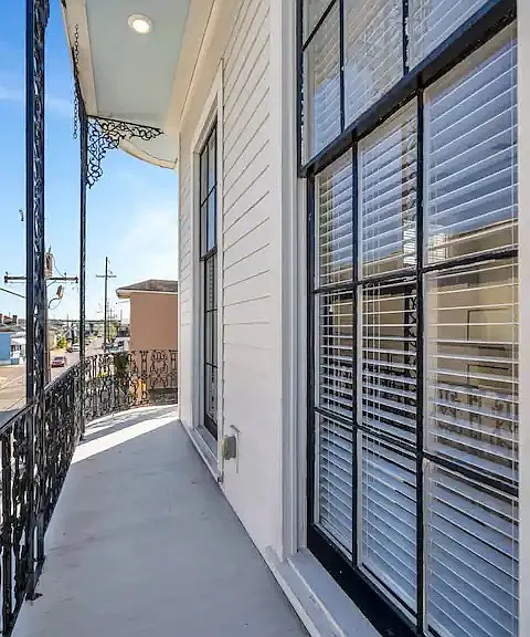 1918 Conti St — Photo 15