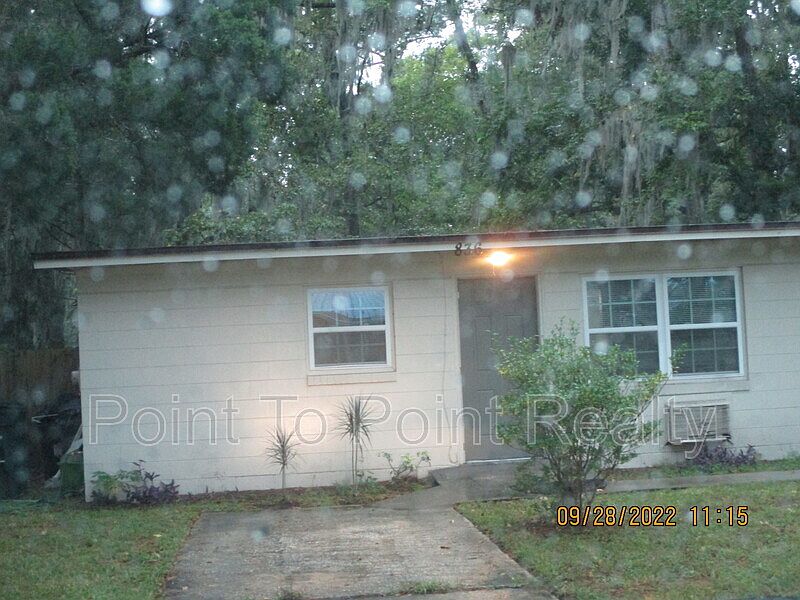 1st image of 836 Plainfield Ave