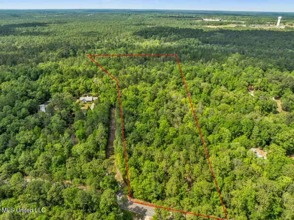 15451 Old Woolmarket Rd, Biloxi, MS 39532