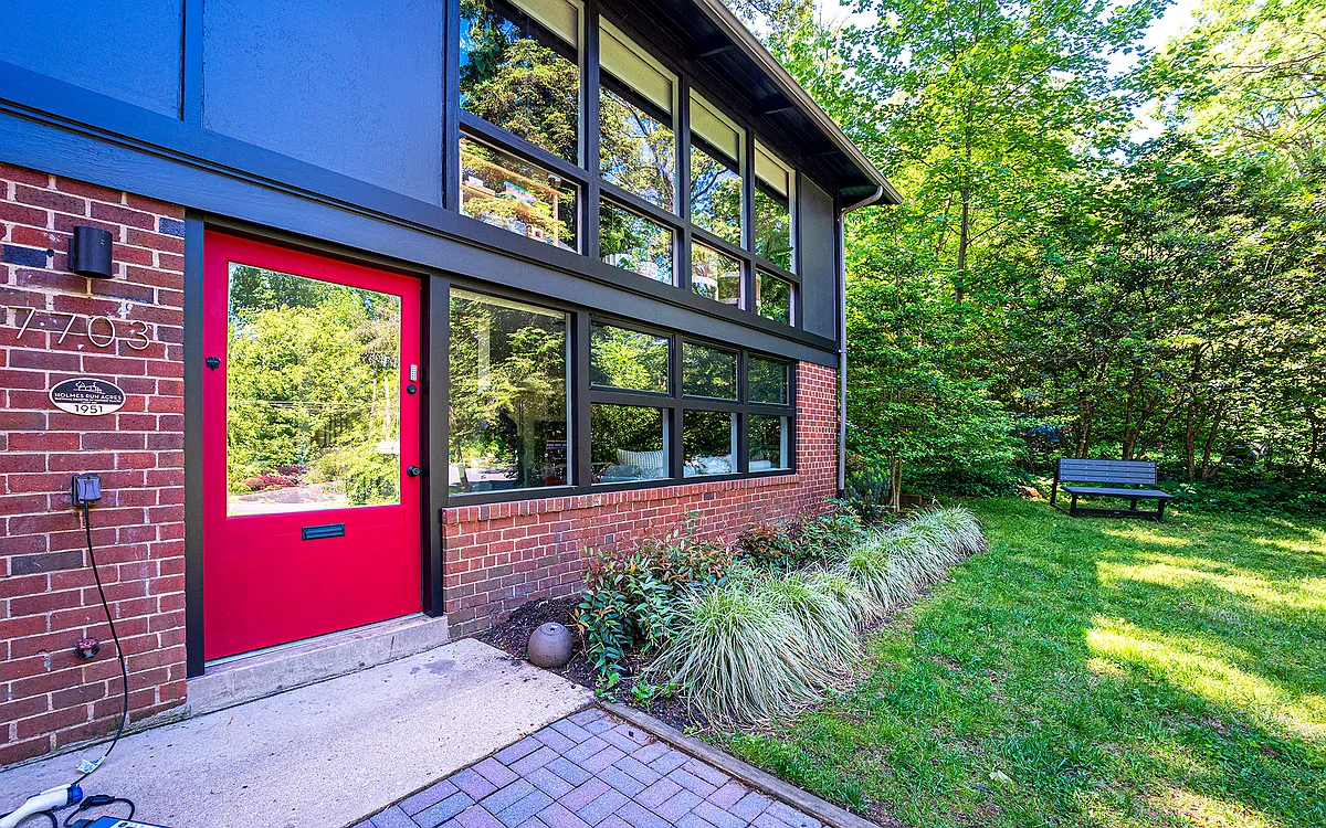 Building Photo - 7703 Poplar Tree Ln