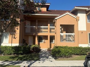 Colonnades, Plantation, FL 33324