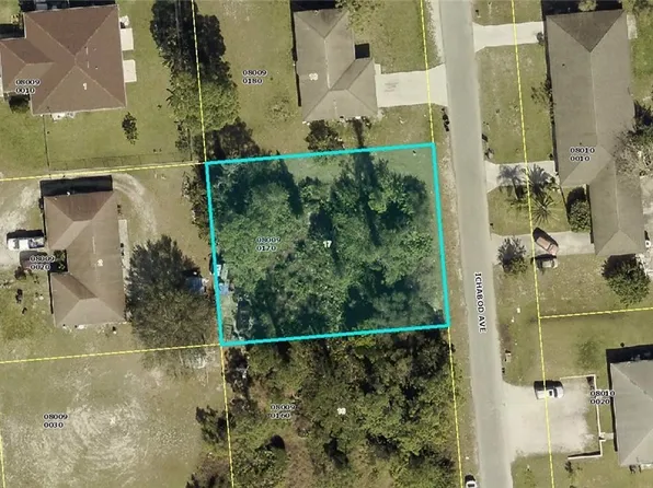 104/106 Ichabod Ave, Lehigh Acres, FL 33973