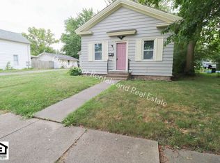 343 W 9th St #1/2, Auburn, IN 46706