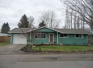 408 Stowers Rd, Molalla, OR 97038