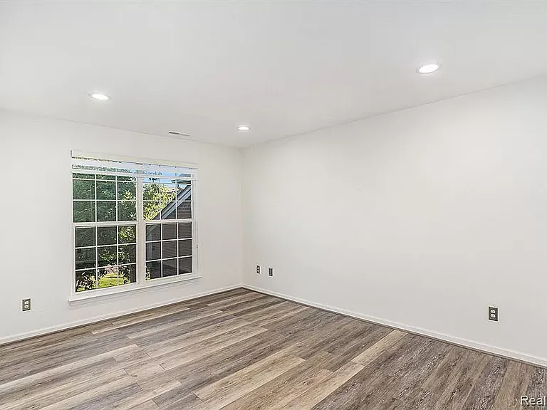 13439 Forest Ridge Blvd — Photo 8