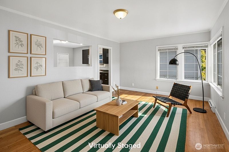 2nd image of 346 Pelly Avenue N