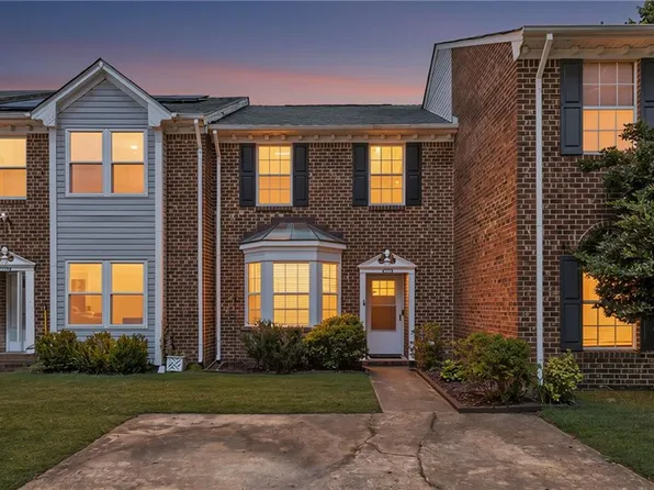 4702 Parvathi Ct, Virginia Beach, VA 23462