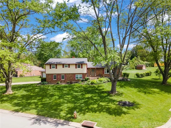 4211 Willow Creek Dr, Dayton, OH 45415