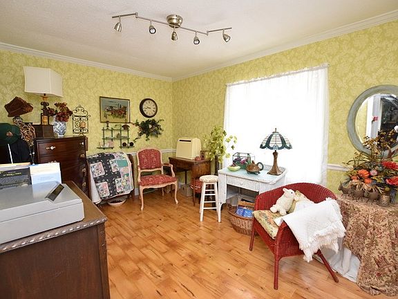 5th image of 1332 Briarwood Pl NW