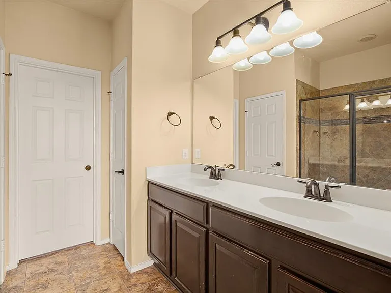 10114 Alley May Dr — Photo 13
