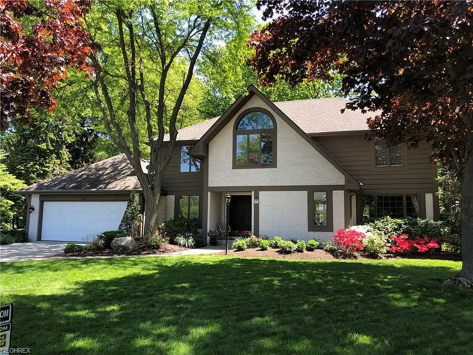 1st image of 31101 Narragansett Ln