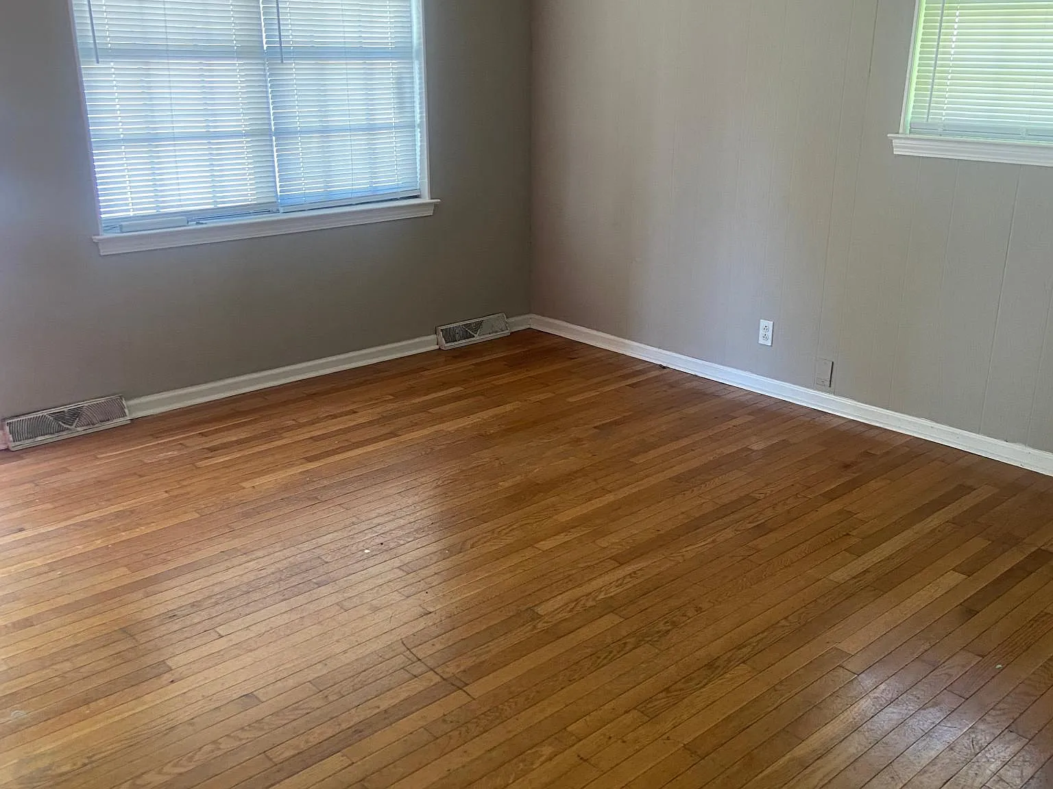 2 bed, 850 sqft, $975 — Photo 3
