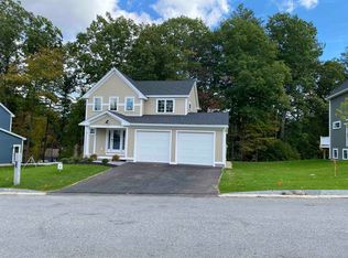 8 Banner Dr, Dover, NH 03820