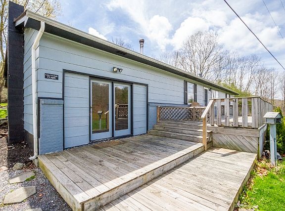 5th image of 36 Greenwood Ln