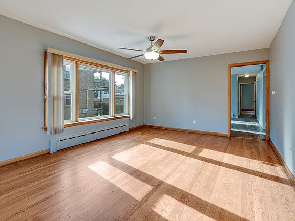 5th image of 10320 Elizabeth St