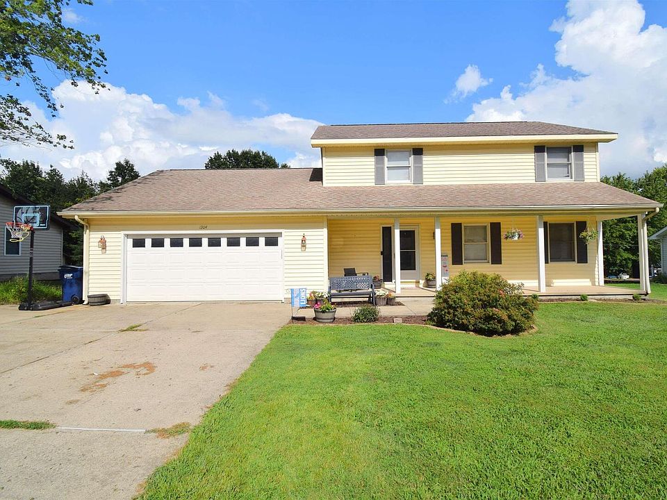 1st image of 1304 Plum Ave