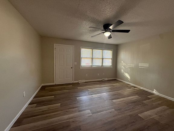 2nd image of 210 S Kyle Ave