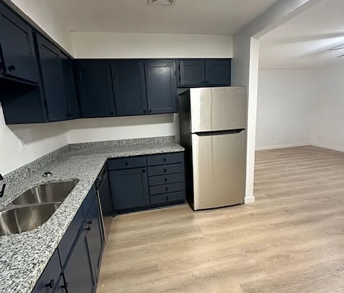 2101 Ottawa St #103-C — Photo 12