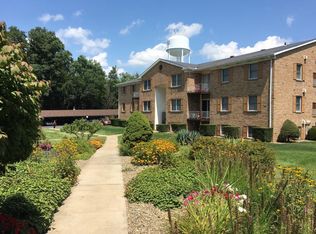 227 Woodridge Dr, Steubenville, OH 43953