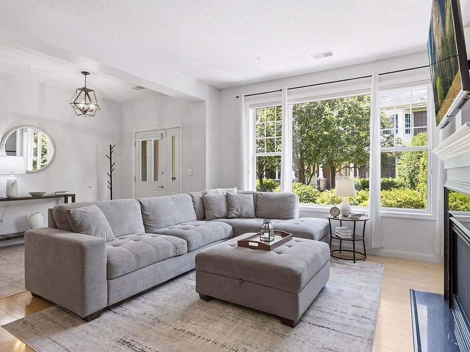 1st image of 1530 Zarthan Ave S Unit 307