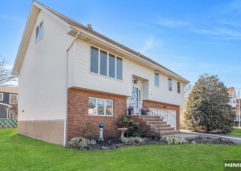 1st image of 191 Pershing Rd