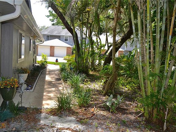 2nd image of 639 Laurel Oak 101 Ln