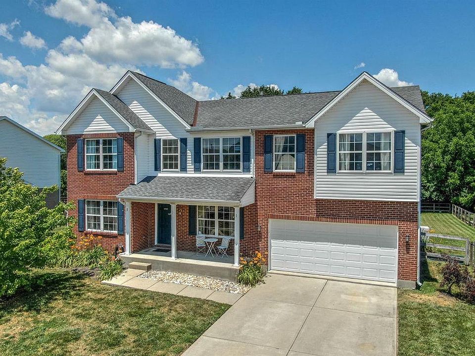 1st image of 3450 Lakewood Ct