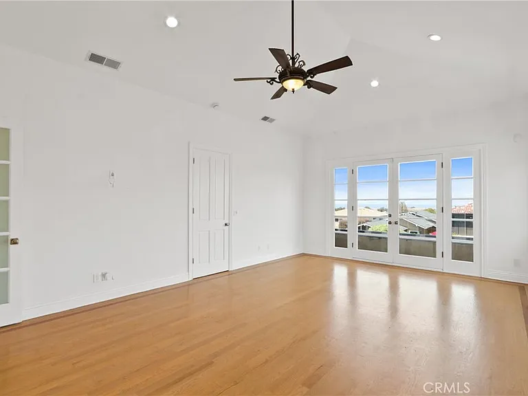 7908 W 81st St — Photo 35