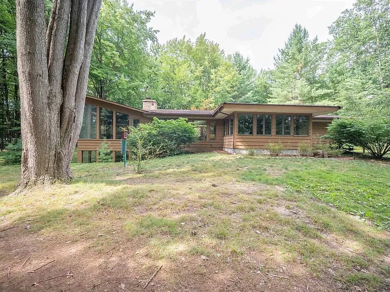 858 E Wheeler Rd — Photo 5