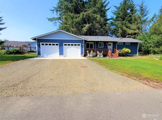 538 Sunset Ave NE, Ocean Shores, WA