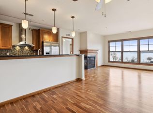 4100 Spring St APT 312, Spring Park, MN 55384