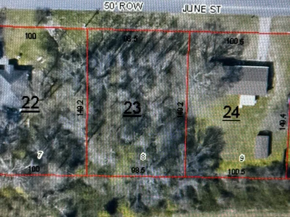 June St, Albertville, AL 35950