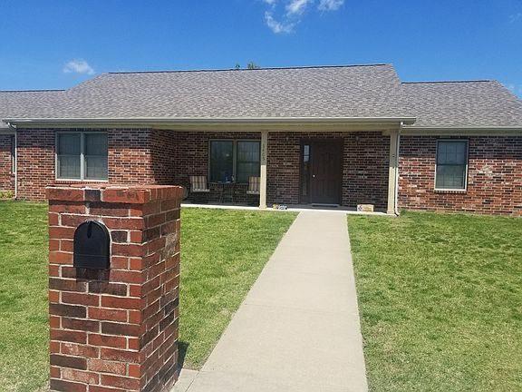5th image of 1405 W Quail Creek Dr