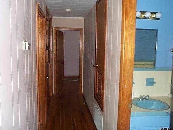 4th image of 207 Oviedo St