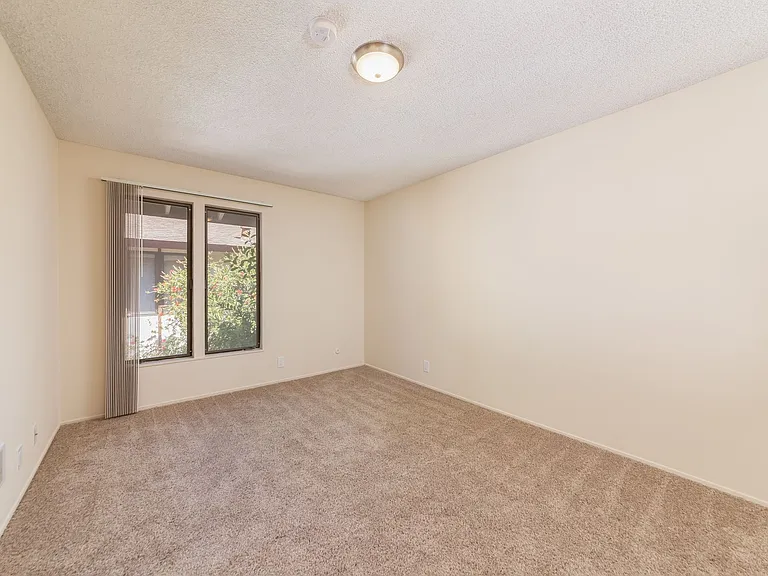Camelback North Apartments CNM — Photo 17