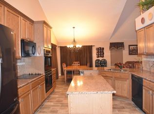 3022 Wynstone Ct, Grove City, OH 43123