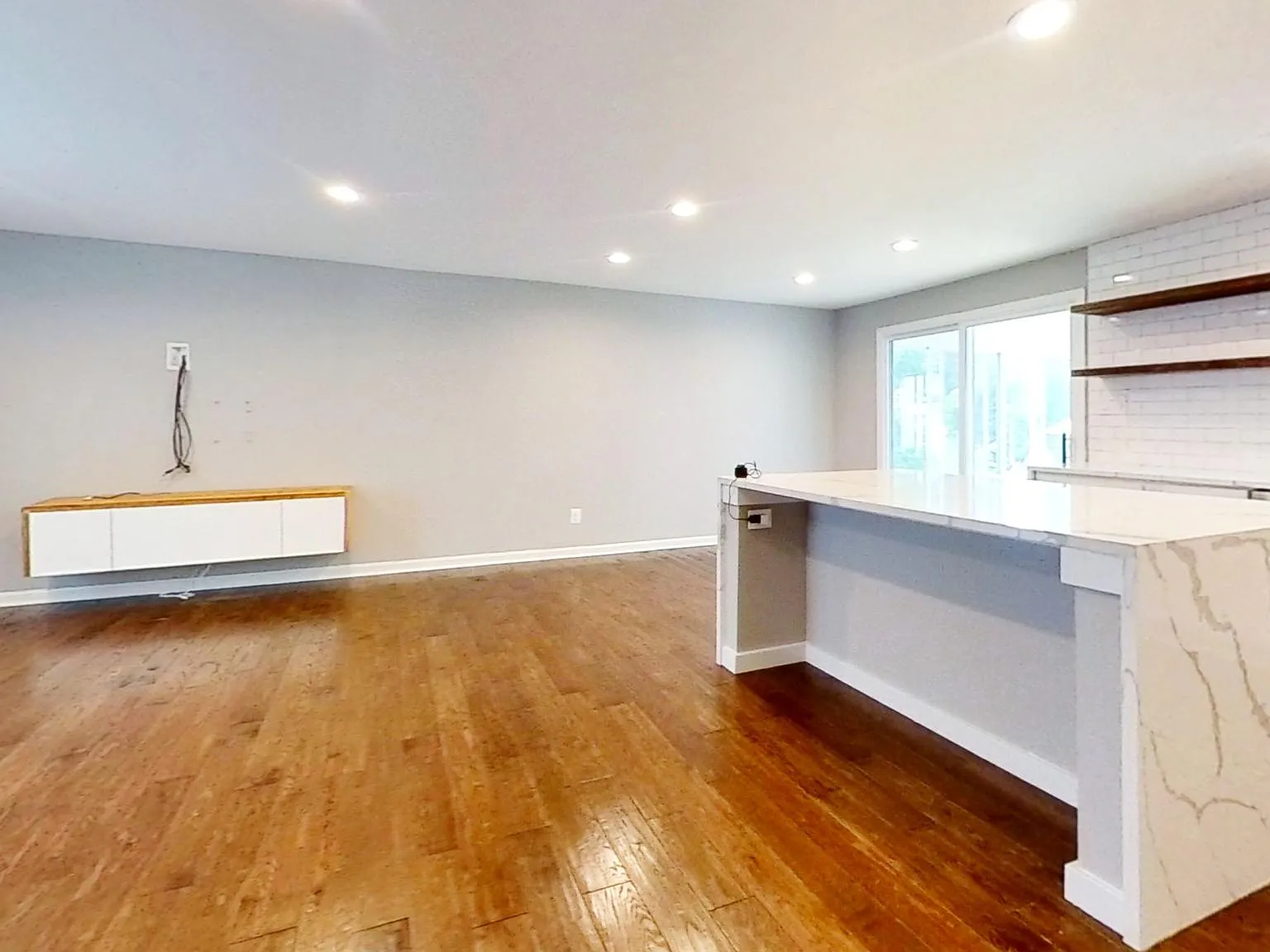 8458 Ararat Ct — Photo 2