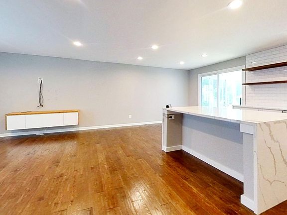 2nd image of 8458 Ararat Ct