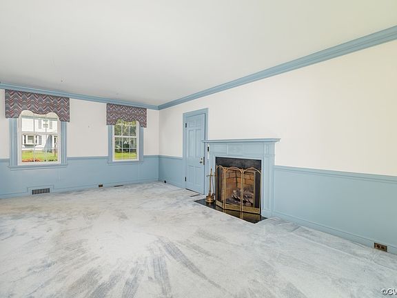 5th image of 613 Peachtree St