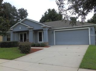 919 Lake Lindley Dr N, Deland, FL 32724