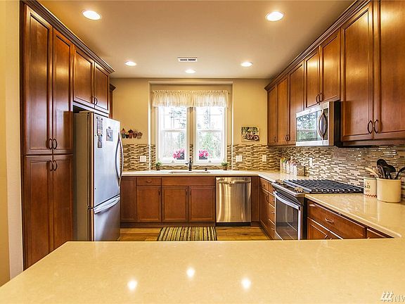 4th image of 14321 Knoll Park Dr E
