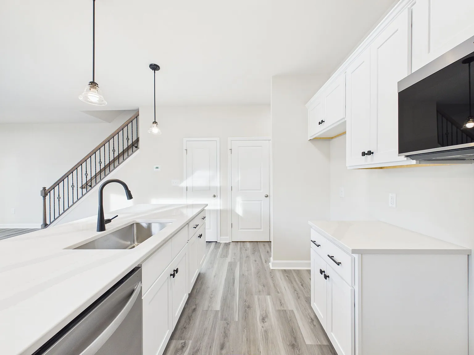 3 bed, 2.5 bath, 1418 sqft, $1,850 — Photo 4