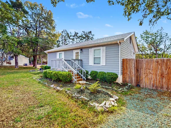 215 Sunrise Ave, La Vergne, TN 37086